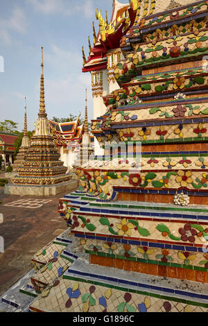 Phra Chedi Rai en Wat Pho, en Bangkok, Tailandia Foto de stock