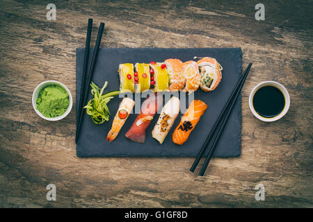Sushi Roll materias makki alimentos frescos mariscos susi - stock image Foto de stock