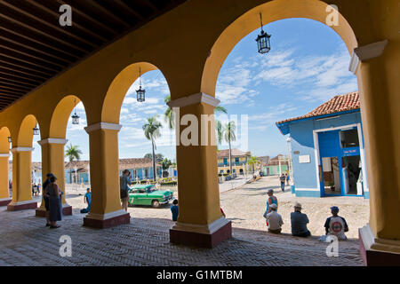 Vista horizontal de la Plaza Mayor en Trinidad, Cuba. Foto de stock