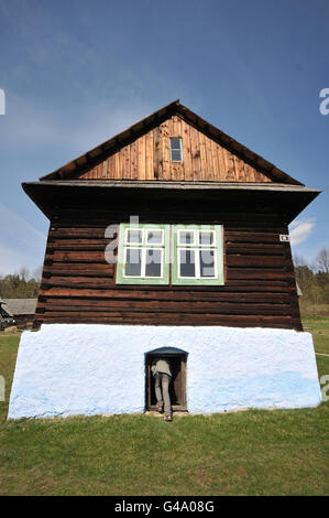 Antigua casa de registro desde el noreste de Eslovaquia