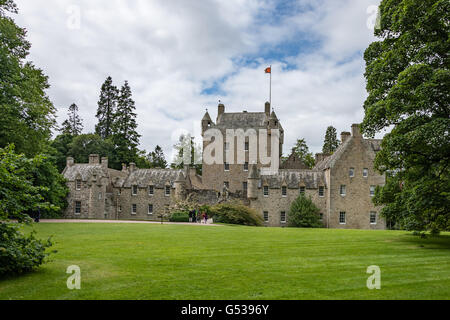 Reino Unido, Escocia, Highland, Nairn, Cawdor Castle, vista desde el jardín, al noreste de Inverness, en las Highlands escocesas, Macbeth de Shakespeare. Foto de stock