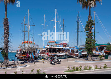Excursiones cruceros en el puerto, la ciudad de Kos, Kos (COS), el Dodecaneso, región sur del Egeo, Grecia Foto de stock