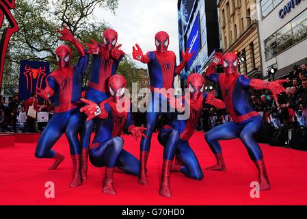 El hombre vestido con un traje de Spiderman 65º Festival de Cine de Venecia  - Venecia, Italia - atmósfera  Fotografía de stock - Alamy