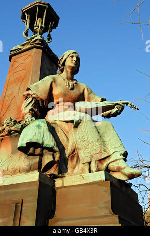 "Inspiración" estatua en modo puente Kelvin, parque Kelvingrove, Glasgow, Escocia, Reino Unido, Europa Foto de stock