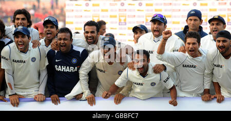 Cricket - Segunda prueba - Cinco Días - India - Inglaterra - Punjab Cricket Stadium - Asociación Mohali - India