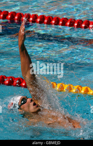 Natación - Juegos Olímpicos de Atenas 2004 - Hombre 400m Medley Individual - Calor Cinco. Michael Phelps de EE.UU. En acción Foto de stock