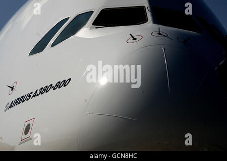 Un Airbus A380 el día que aterrizó en el aeropuerto de Manchester por primera vez, Manchester. Foto de stock