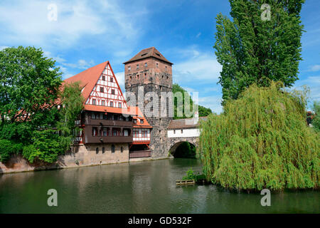 Puente del ahorcado, río Pegnitz, Nuremberg, Franconia, Baviera, Alemania / Henkersteg Foto de stock
