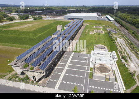 Paneles solares y un skate park en la ex 'Schalker Verein' Foto de stock
