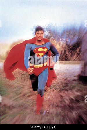 Christopher Reeve Superman (Christopher Reeve) macht sich auf die Welt zu retten. *** *** Título Local 1983, Superman Iii, Superman Iii - Der Staehlerne Blitz.