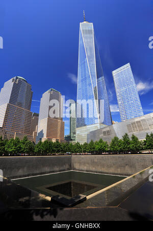 WTC Memorial Plaza, National Memorial del 11 de septiembre, Manhattan, Nueva York, Estados Unidos de América Foto de stock