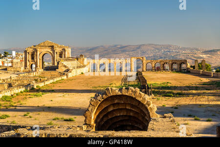 El Circo romano o el Hipódromo de Jerash Foto de stock