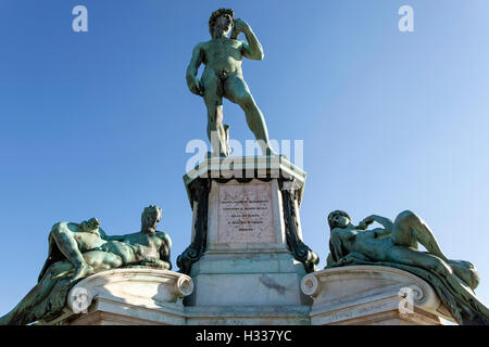 Copia de la estatua de David, el Piazzale Michelangelo, Florencia, Toscana, Italia Foto de stock