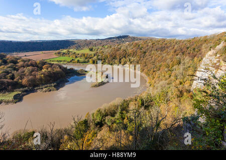Otoño en el Valle Wye - La vista desde Wintours Leap, Gloucestershire, Reino Unido Foto de stock