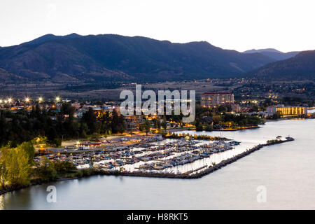 Vista de Penticton ciudad situada en el Valle Okanagan, Columbia Británica, Canadá. Foto de stock