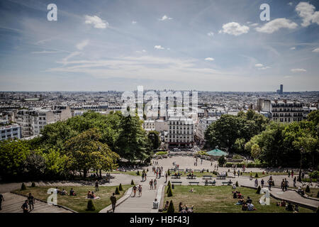 Horizonte de París. Panorámica desde el Sacre Coeur. Foto de stock