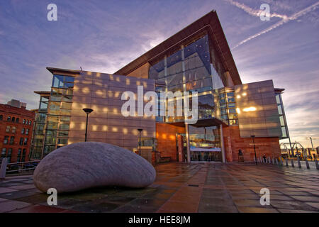 El Bridgewater Concert Hall, el centro de la ciudad de Manchester, Manchester, Greater Manchester, Inglaterra. Foto de stock