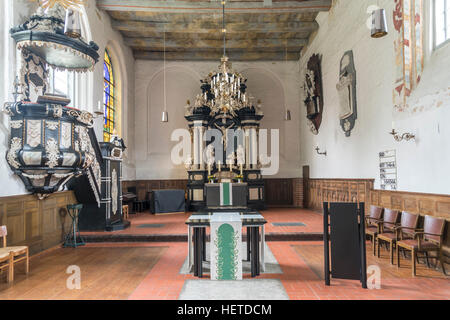 El interior de la Iglesia de San Lorenz Travemünde, Lübeck, Schleswig-Holstein, Alemania