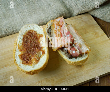 Pan de Oro de los tontos - americanactual era un sándwich de pan Fotografía  de stock - Alamy