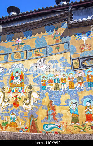 Naxi Dongba pinturas en Lijiang (China). Sólo unas pocas docenas de ancianos pueden leer estos caracteres en el momento. Foto de stock
