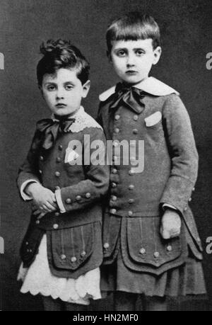 Robert y Marcel Proust como childs, Chambay, Grand Hotel, 12 Boulevard des Capucines en París. c.1878 Francia Foto de stock