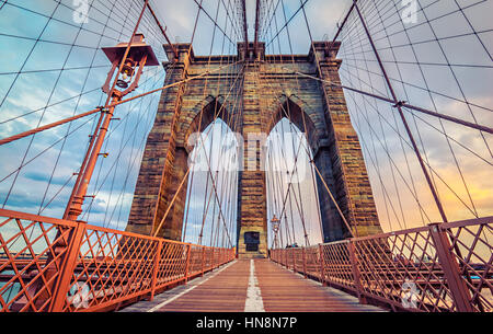 Puente de Brooklyn en Nueva York, Estados Unidos Foto de stock
