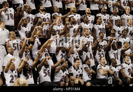 Baltimore Ravens players raise their arms during a team photo at the Super  Bowl XLVII Media Day on January 29, 2013, in New Orleans, Louisiana. Photo  by Francis Specker Stock Photo - Alamy