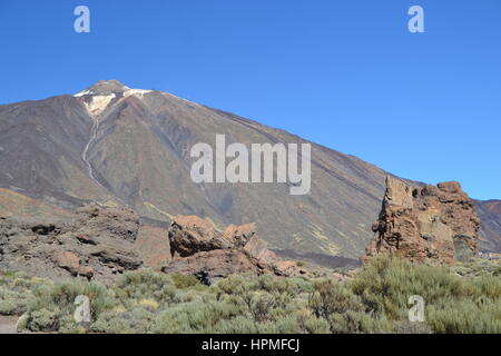 El Teide es la tercera estructura volcánica más alta y más voluminoso del mundo. es el pico más alto en las islas Canarias y en toda España. Foto de stock