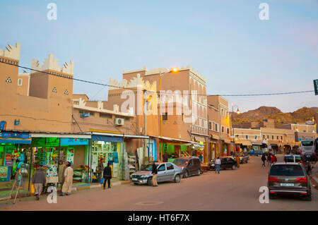 Rue al Jeish al Malaki, Tafraout, Souss Massa en la región, Marruecos Foto de stock