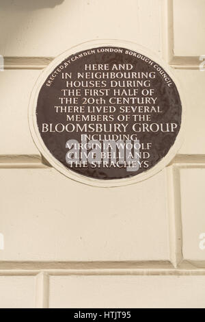 El Grupo Bloomsbury (Virginia Woolf, Clive Bell, el Stracheys) Marrón de placa en Gordon Square, Londres, Reino Unido.