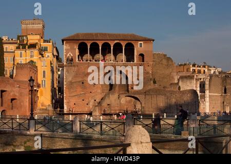 Italia, Lazio, Roma, Foros Imperiales, la Casa de los Caballeros de Malta, catalogada como Patrimonio de la Humanidad por la UNESCO Foto de stock