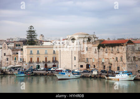 Puerto, Trani, Apulia, Italia, Europa Foto de stock