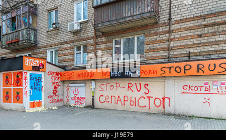 Dnipro, Ucrania - Abril 05, 2017: bloqueado Internet casino es sospechoso de financiar el separatismo y la agresión rusa en el Donbass Foto de stock