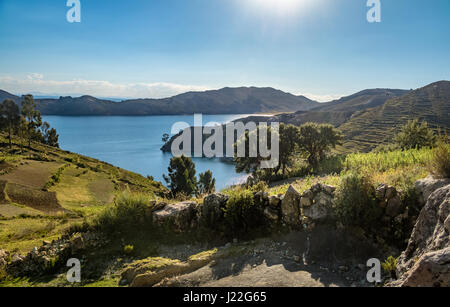 Isla del Sol sobre el Lago Titicaca - Bolivia Foto de stock