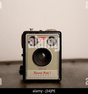 Vintage / Retro / Antigua Unidad de flash de la cámara Pentax en blanco y negro Foto de stock