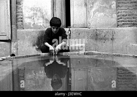 La experiencia Tadjrebeh Año : 1973 Director : IRÁN Abbas Kiarostami corto