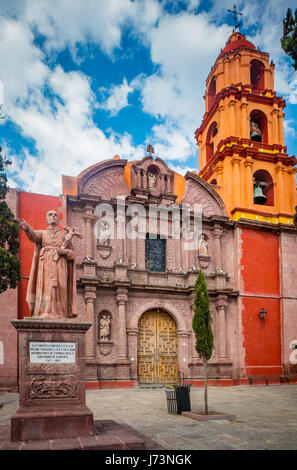 La Iglesia de San Francisco en el centro histórico de San Miguel de Allende, México