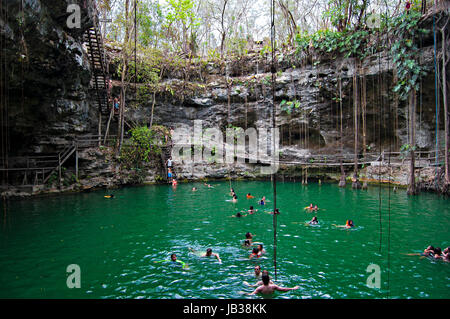 Cenote X'canche, Yucatán, México Foto de stock