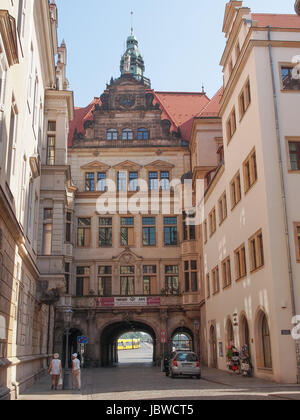 DRESDEN, Alemania - Junio 11, 2014: Dresdner Schloss palace Foto de stock
