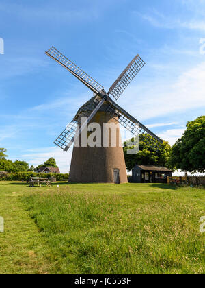 Bembridge Windmill, la Isla de Wight, UK Foto de stock