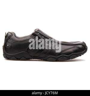 Diámetro Skechers zapatos de hombre de cuero negro 61779-BLK Fotografía de stock - Alamy