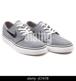 Nike Stefan Janoski frío gris y blanco de Skateboarding Shoes - 333824-045 Fotografía de stock -