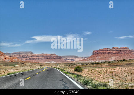 Carretera Escénica en el desierto Foto de stock