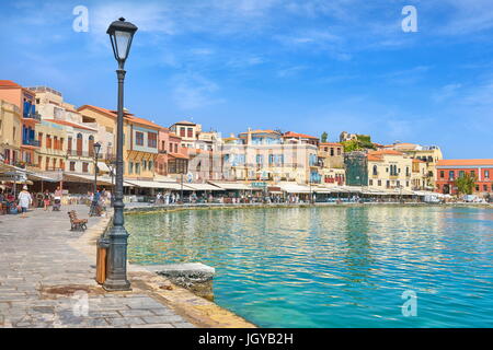 Puerto Veneciano de Chania Old Town, en la isla de Creta, Grecia