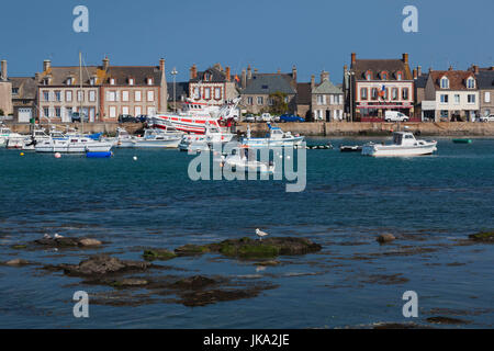 Francia, la región de Normandía, Manche Departamento, Barfleur, puerto de la ciudad de