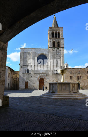 Bevagna (Umbría, Italia) - Un hermoso y encantador pueblo medieval en el corazón de la región de Umbria