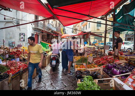 El capo del mercado central, Palermo, Sicilia, Italia. Foto de stock