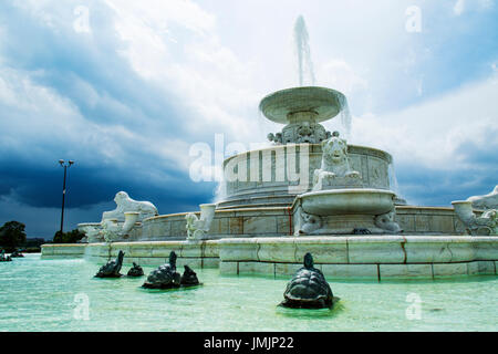 Belle Isle río Detroit, Detroit, Michigan, EE.UU. James Scott Memorial Fountain Foto de stock