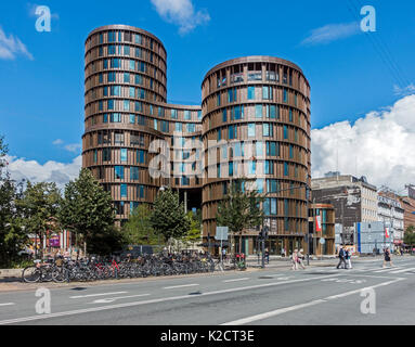 Axel Torres, compuesto por cinco torres redondas en Axltov en Copenhague Dinamarca Europa central enfrente de los Jardines de Tivoli Foto de stock