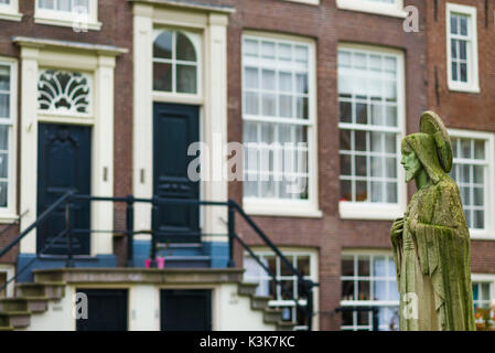 Países Bajos, Amsterdam, Begijnhof Convento, Patio Foto de stock